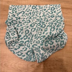 Leopard Print Scrunch Gym Shorts! Cross listed on Mercari and Curtsy!
